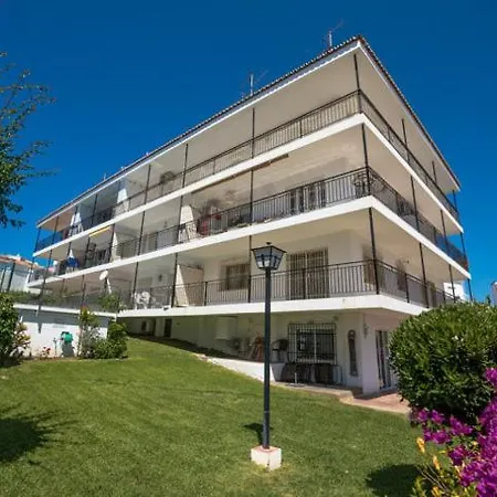 Aguamarina 12 Menyber * 内尔哈